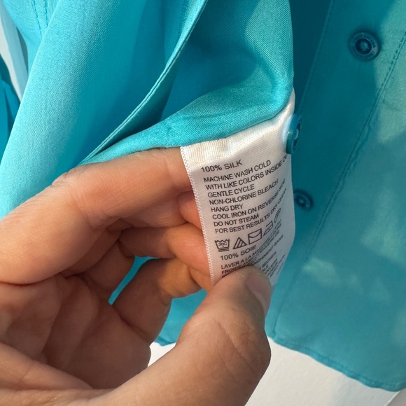 Silk Tommy Bahama Blouse - Picture 3 of 5